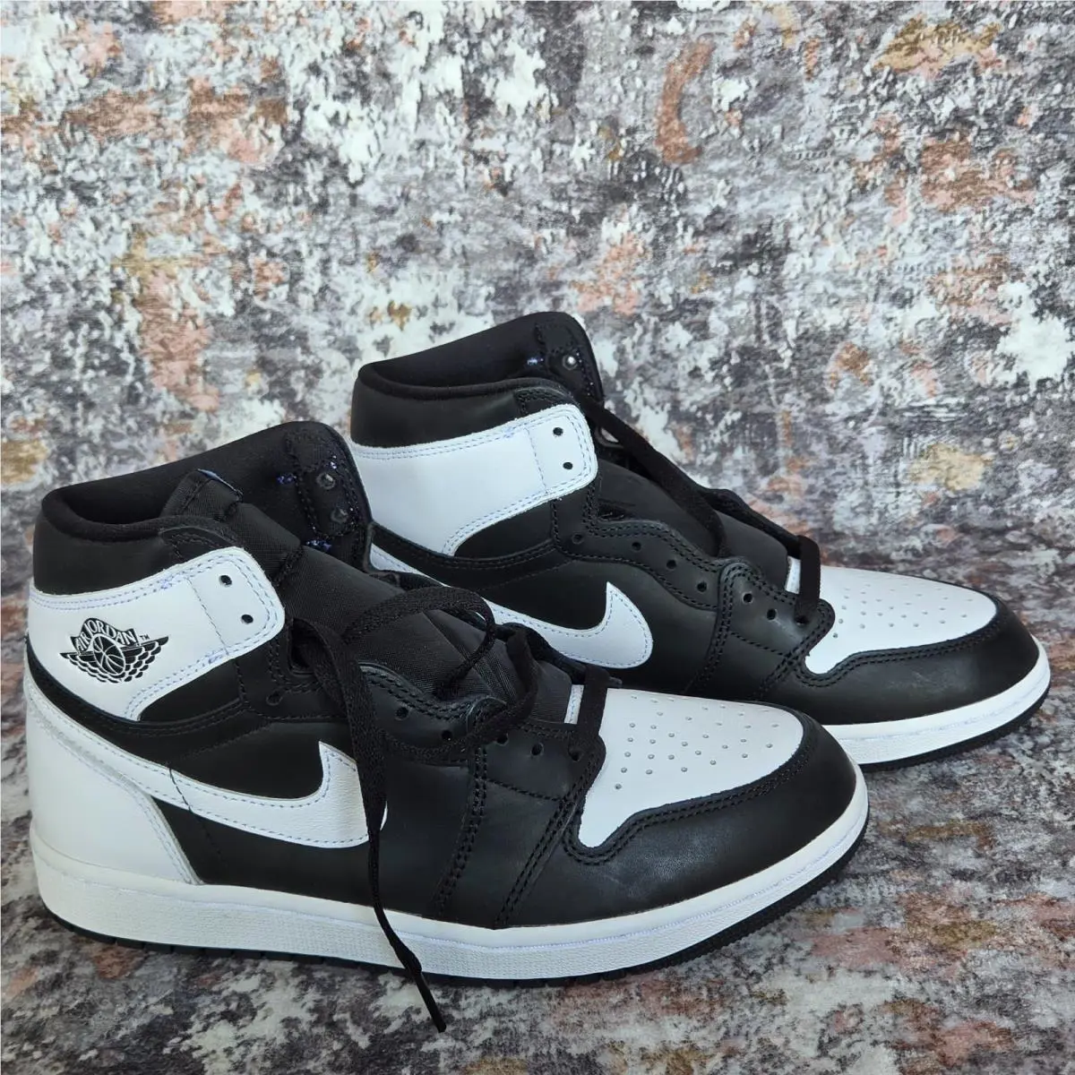 Nike shoes - Nike Air Jordan 1 - Air - Black White 2
