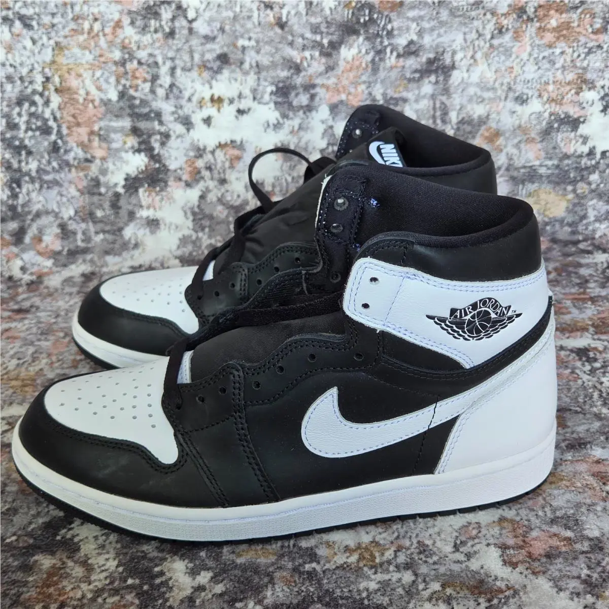 Nike shoes - Nike Air Jordan 1 - Air - Black White 4