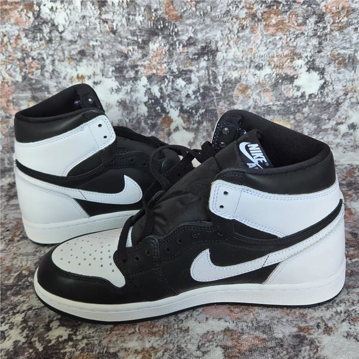 Nike shoes - Nike Air Jordan 1 - Air - Black White 7