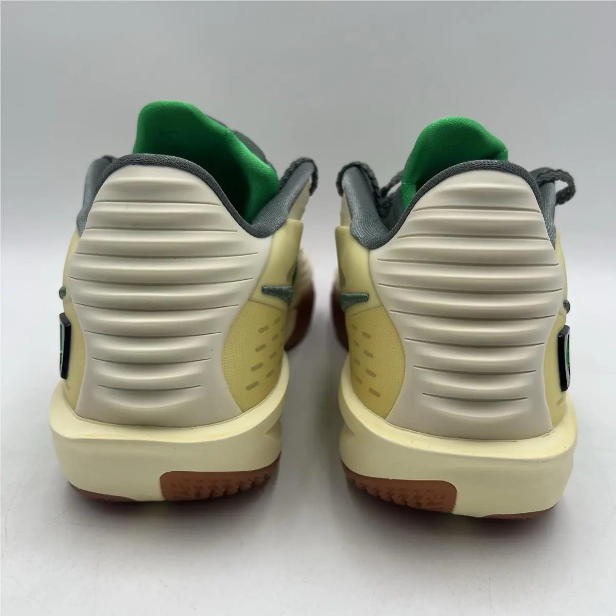 Nike shoes - Nike 3 - IH2371-700 - Green 4