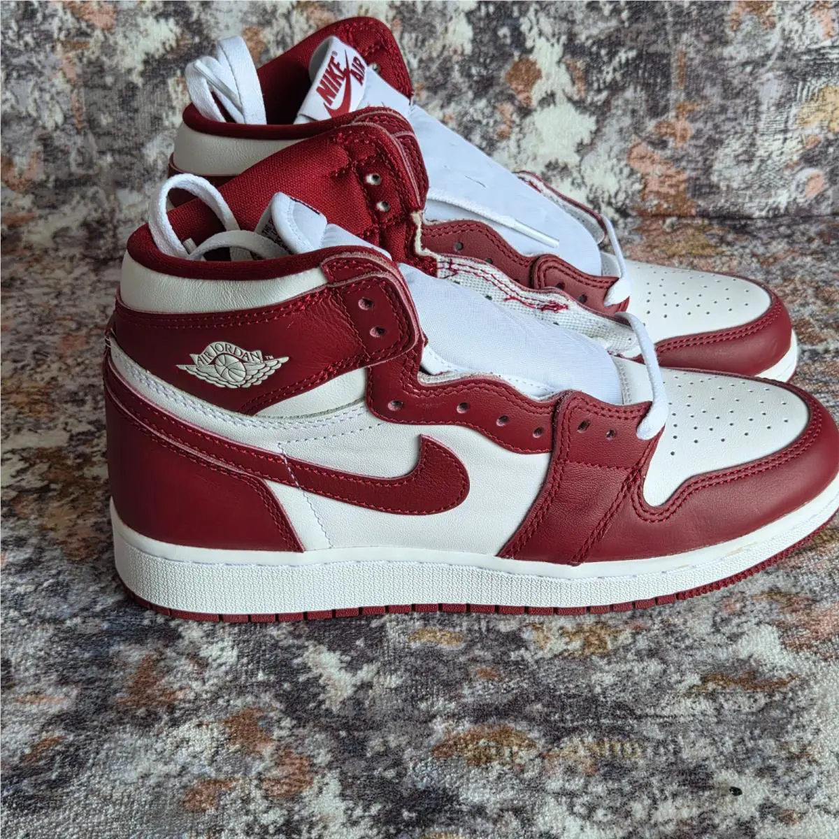 Nike shoes - Air Jordan 1 - Air - White / Team Red 3