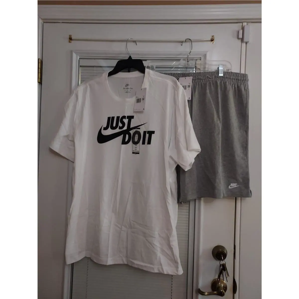 Nike Size Xxl Just DO IT Grey White Knit Short Set 2