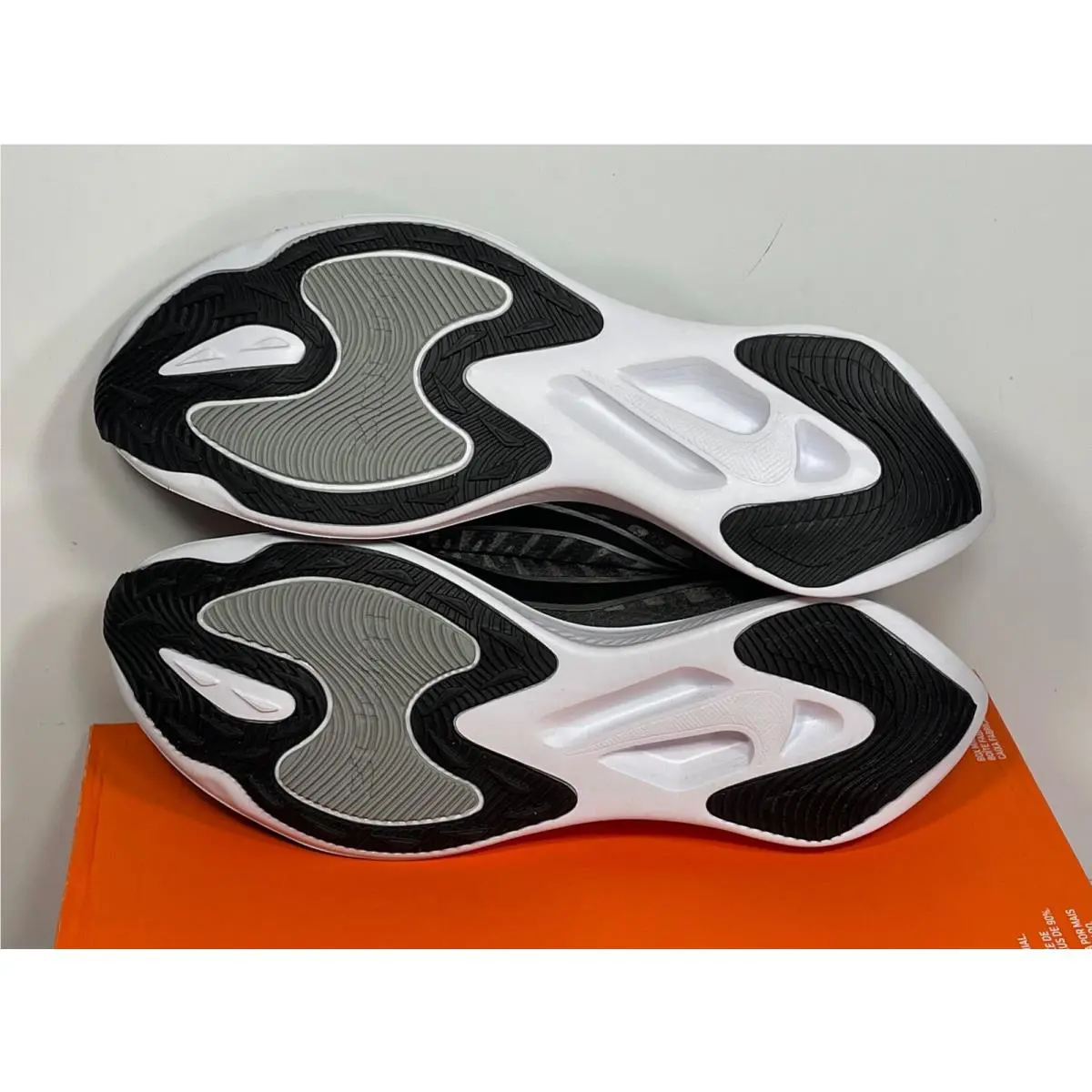 Nike shoes - Nike Zoom Gravity - Zoom Gravity - BQ3203 002 - BLACK / METALLIC SILVER (UPC: 193145399716) 7