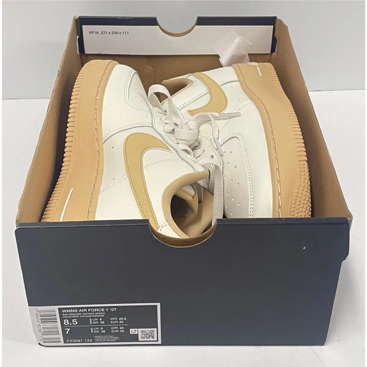 Nike shoes - FZ3597133 - FZ3597-133 - SAIL SESAME (UPC: 196976331801) 8