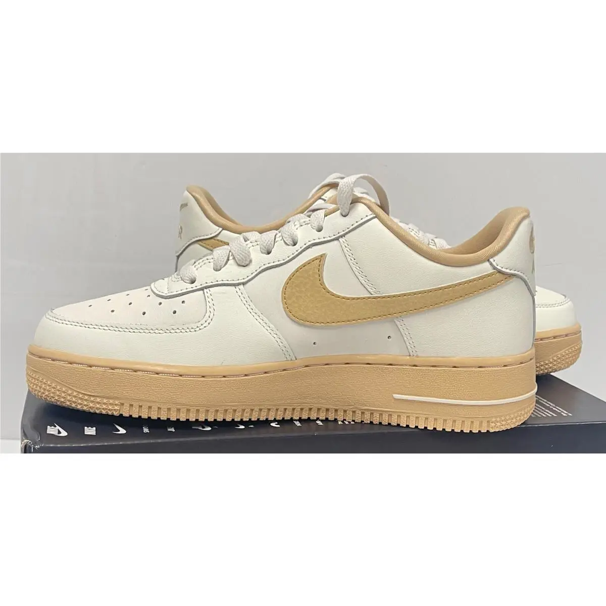 Nike shoes - FZ3597133 - FZ3597-133 - SAIL SESAME (UPC: 196976331801) 4