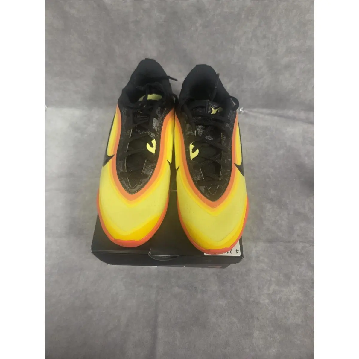 Nike shoes - Gold 3