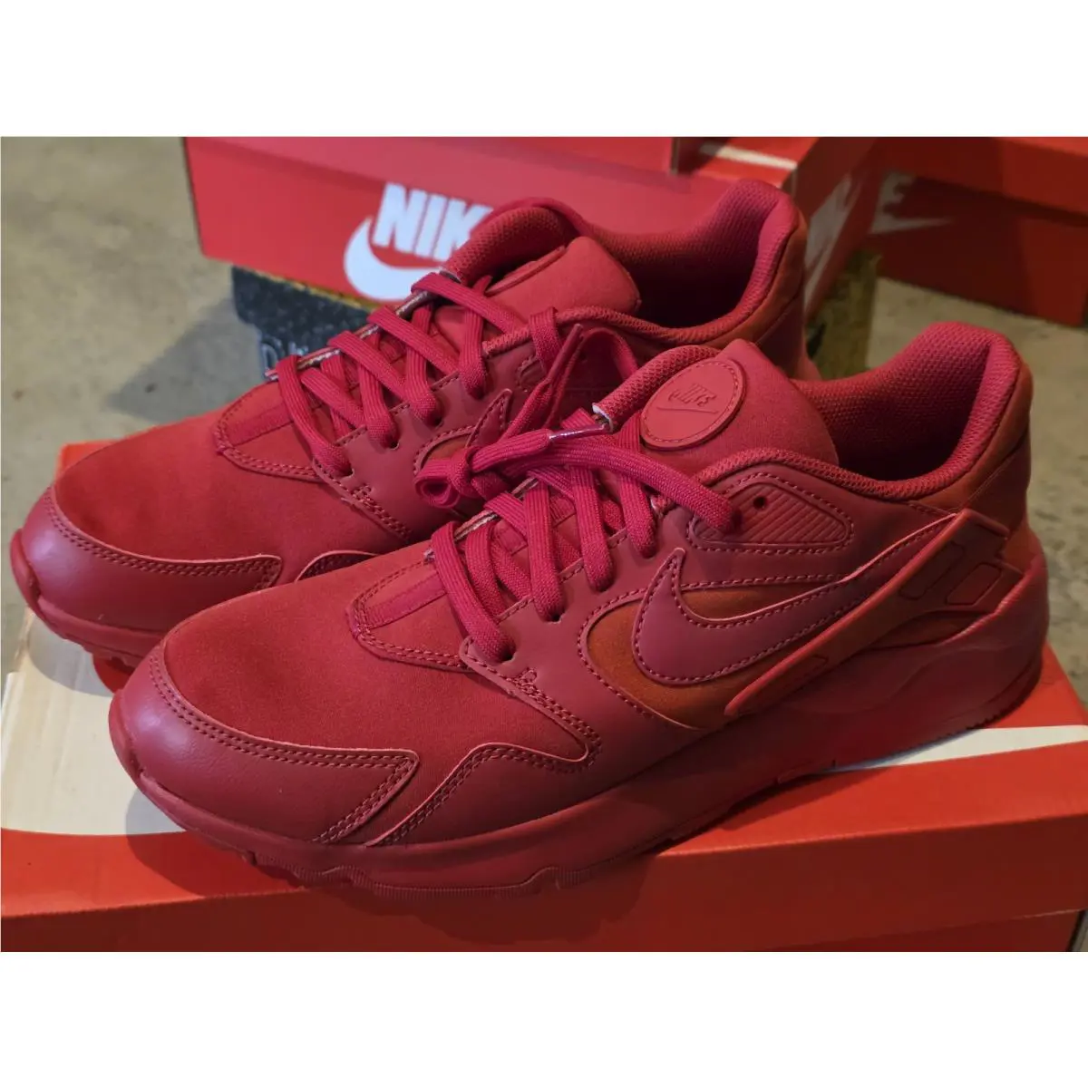 Size 10 - Nike LD Victory Varsity Red