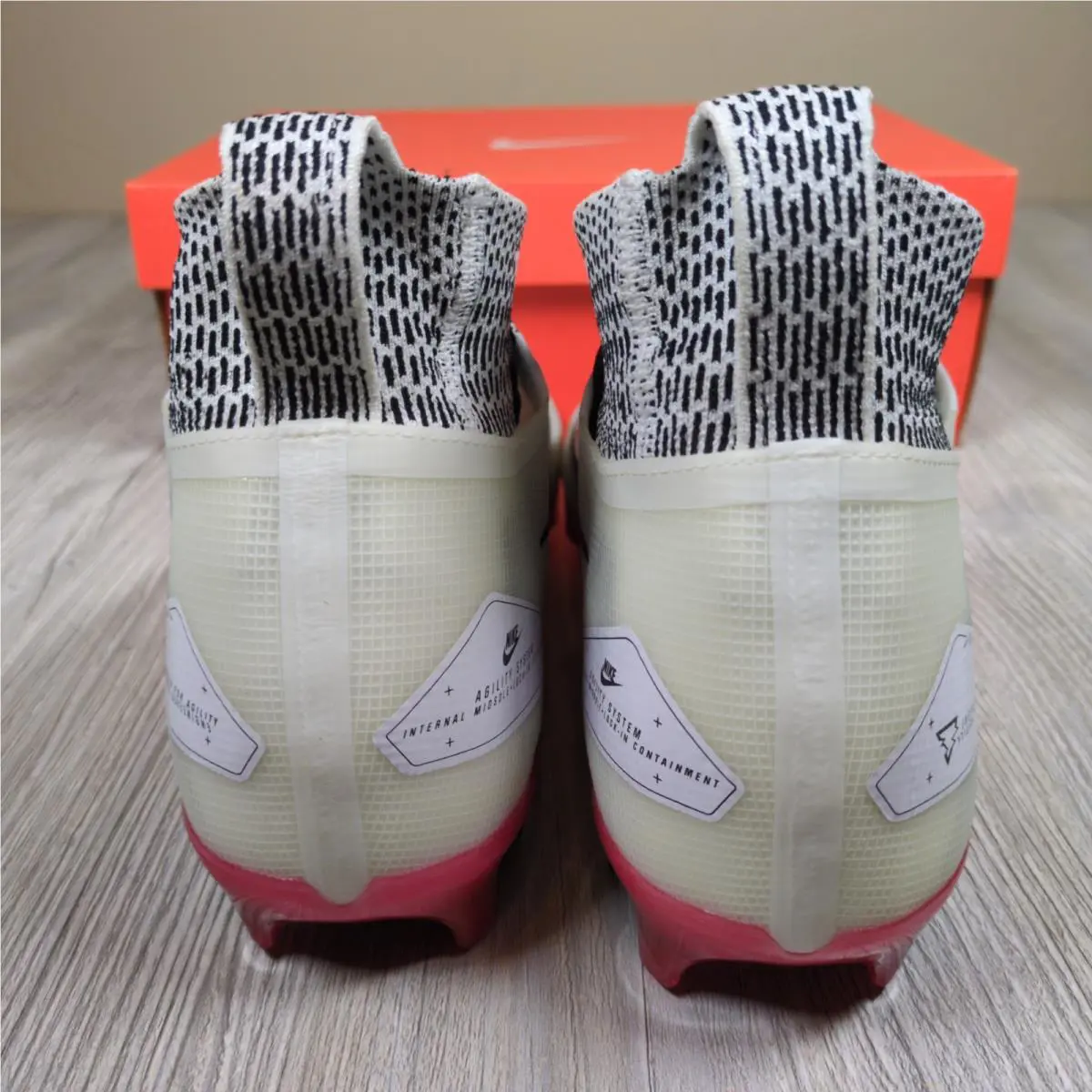 Nike shoes - DM1792105 - DM1792-105 - White 2