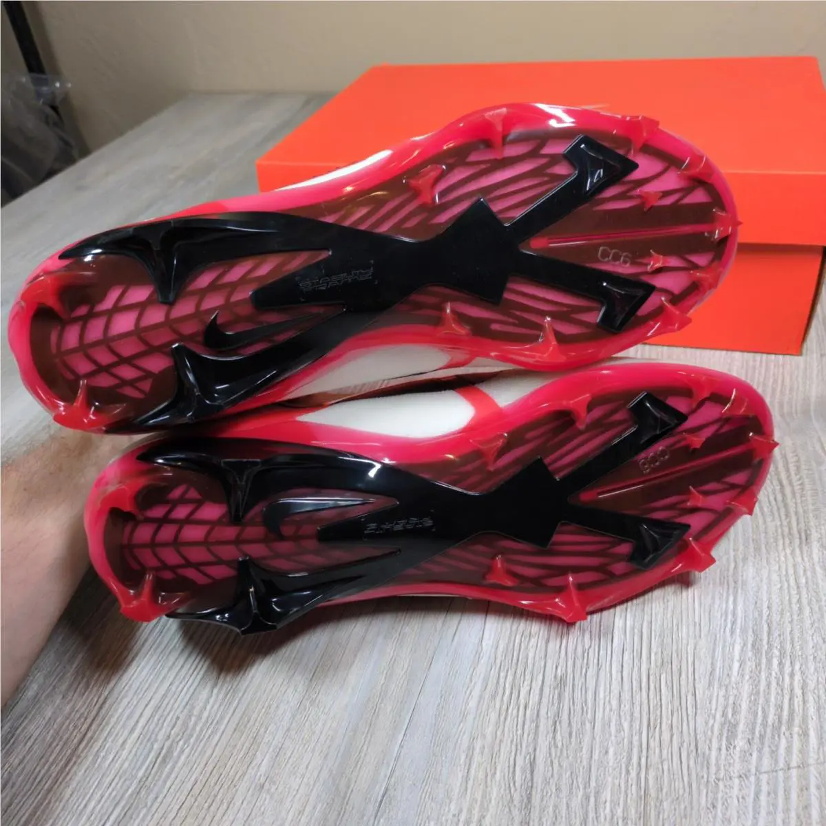 Nike shoes - DM1792105 - DM1792-105 - White 4