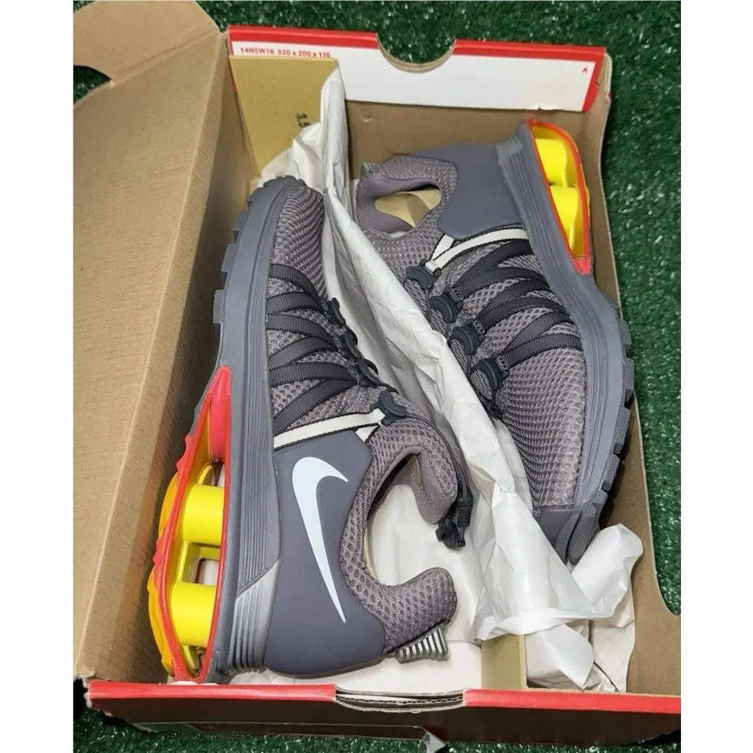 Nike shoes - Nike Shox - Shox - AQ8554700 - Gunsmoke Gray, Manufacturer: Metallic Gold/Metallic Gold 0