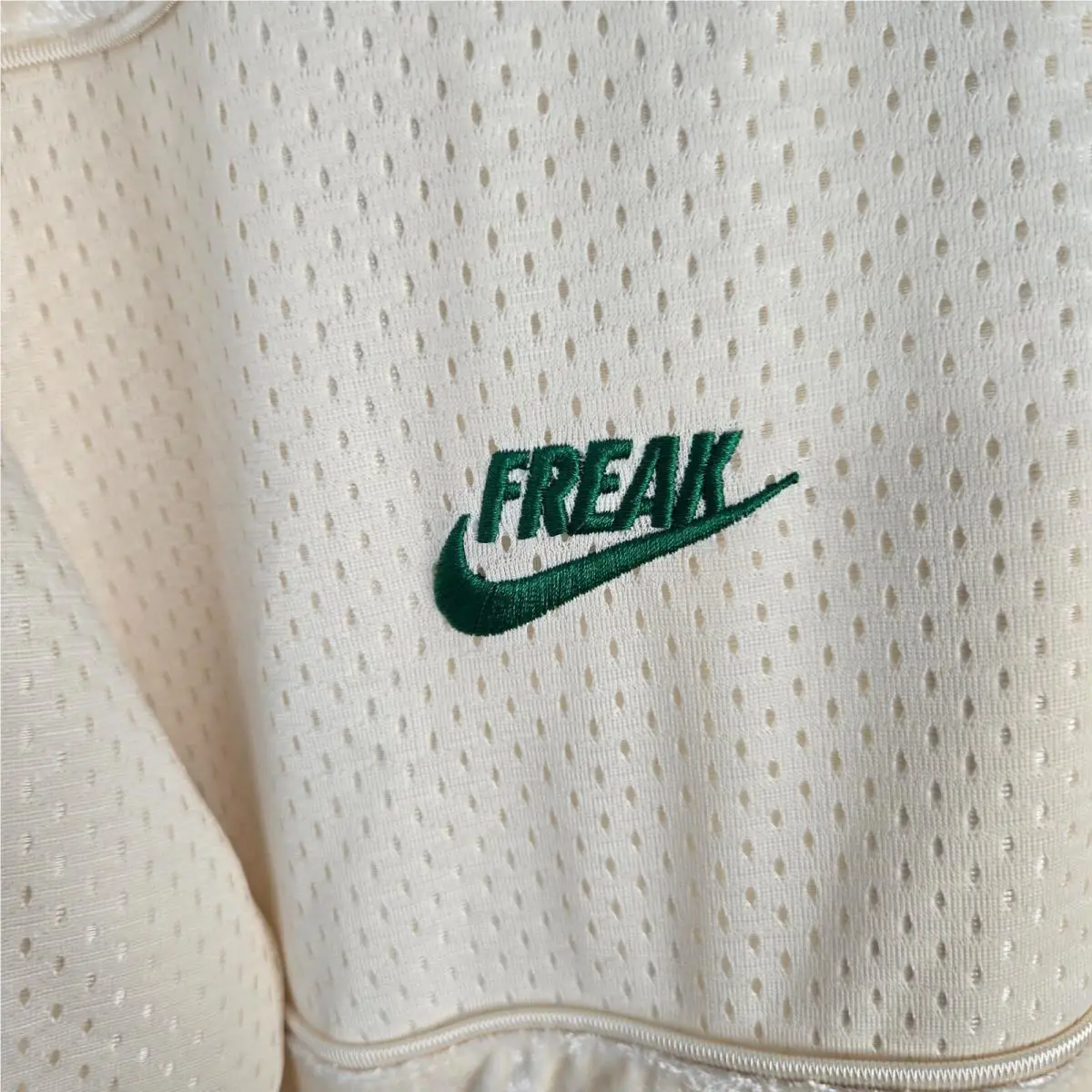 Nike clothing - DO7159-050 - DO7159-050 - Ivory (UPC: 196968919567) 3