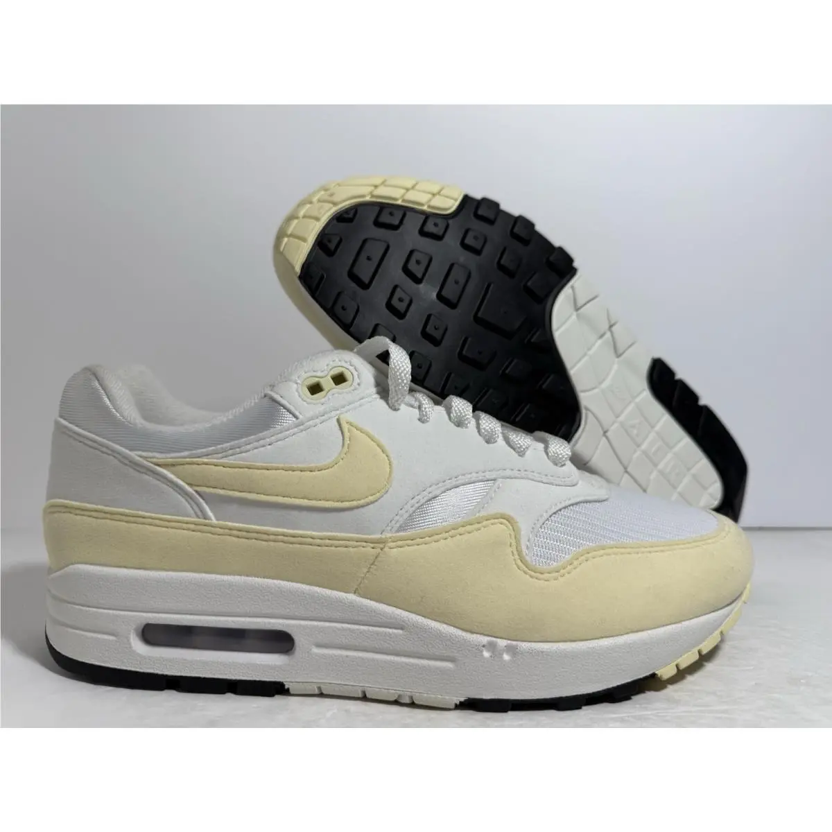 Nike Air Max 1 White Alabaster DZ2628-108 Women Size 7 US