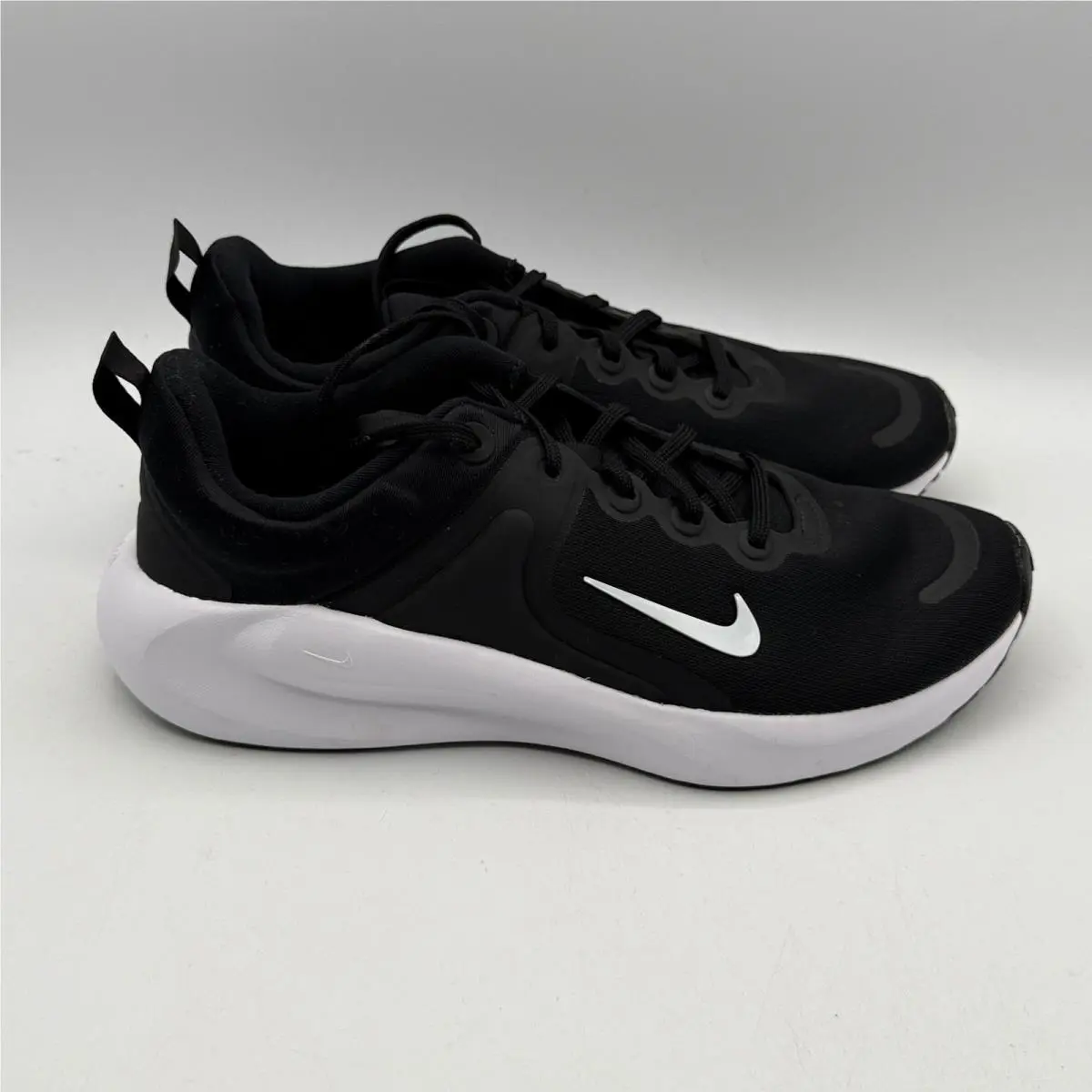 Nike In-season TR 14 Training Shoes Womens 10 Black White Athletic HF1103-002
