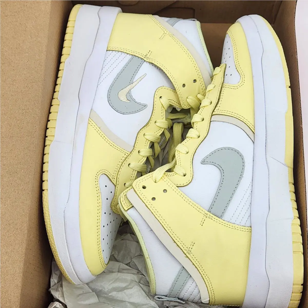 Nike shoes - Nike Dunk High Up - Dunk High - Yellow 3