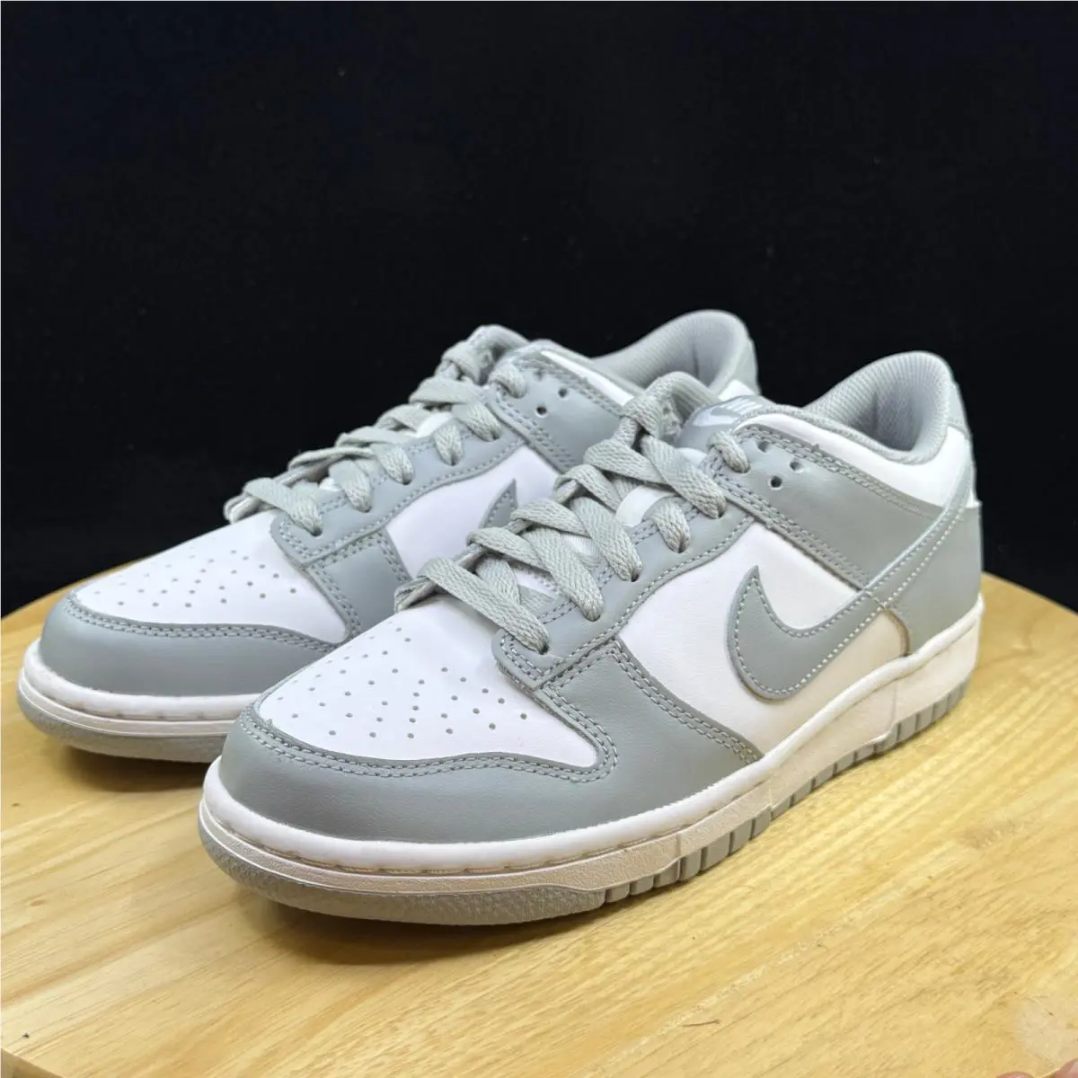 Nike shoes - Gray 0