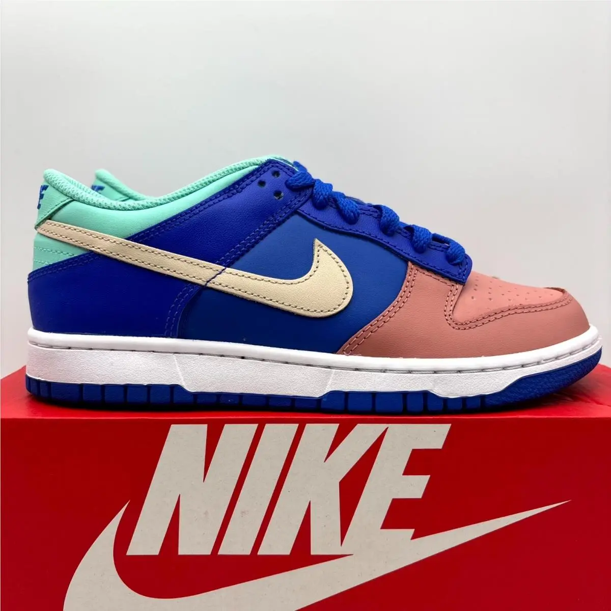 Nike Dunk Low Salmon Toe Royal Sail Salmon Athletic Shoes US 6 Youth DZ2873-400