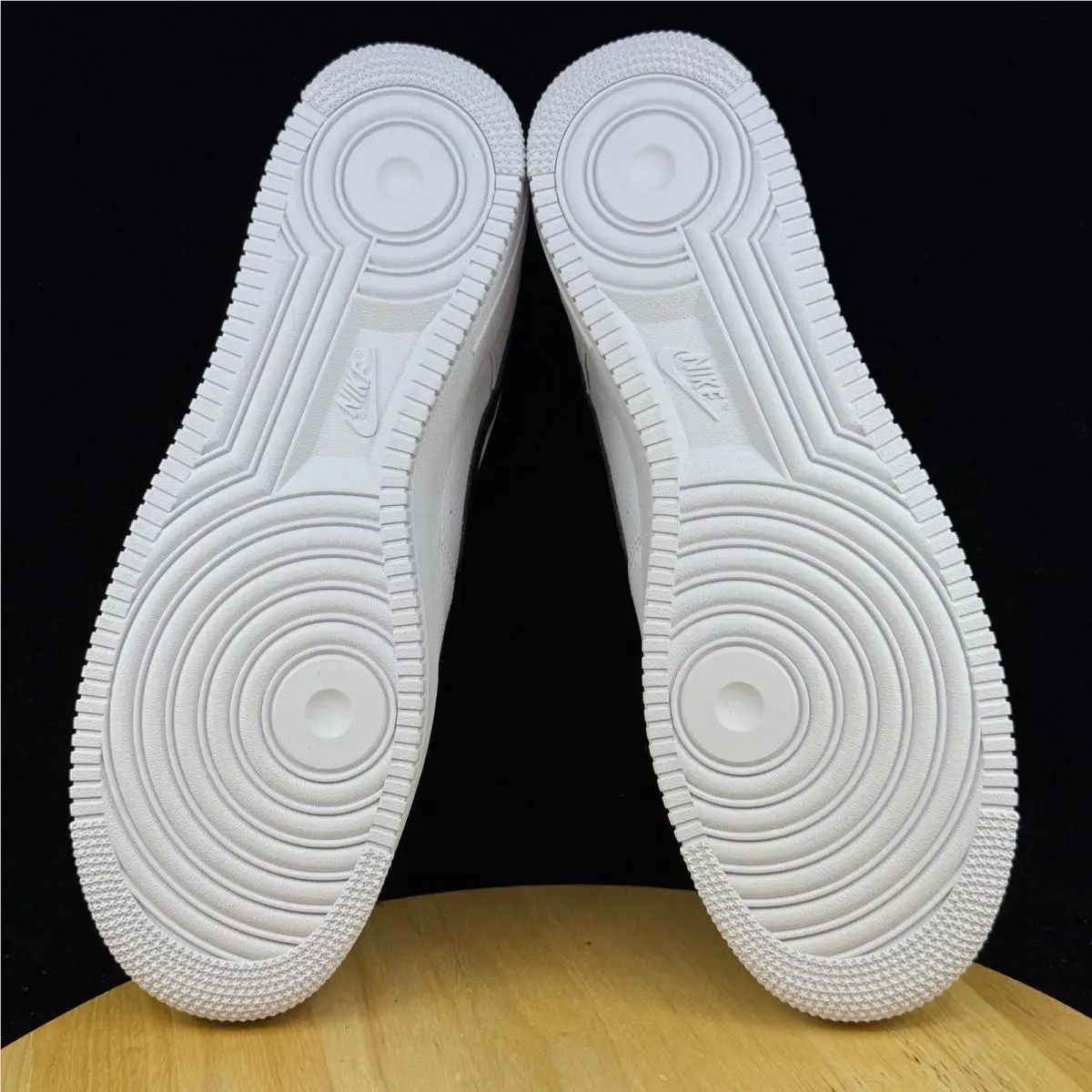 Nike shoes - White 7