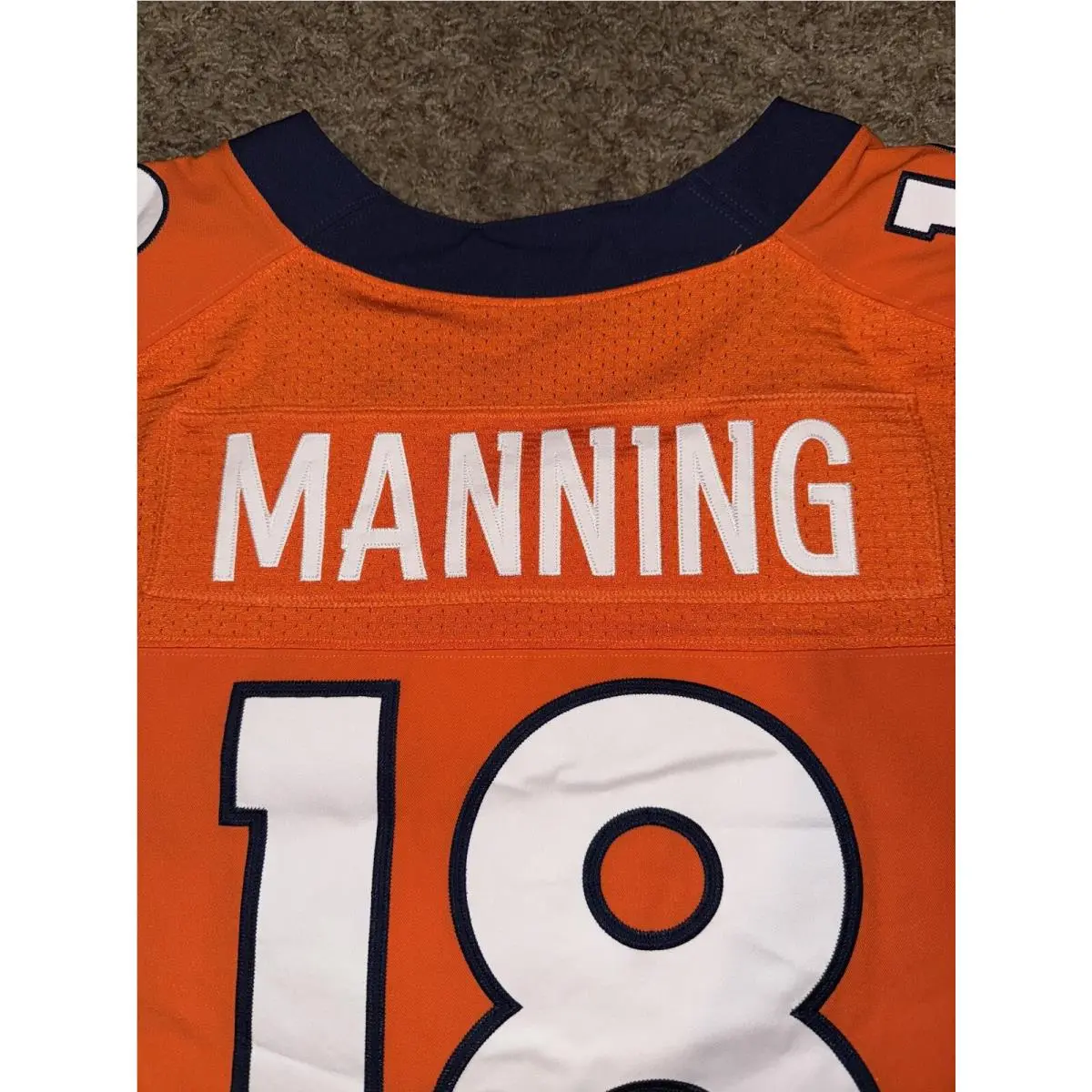 Nike clothing - NA - Orange 4