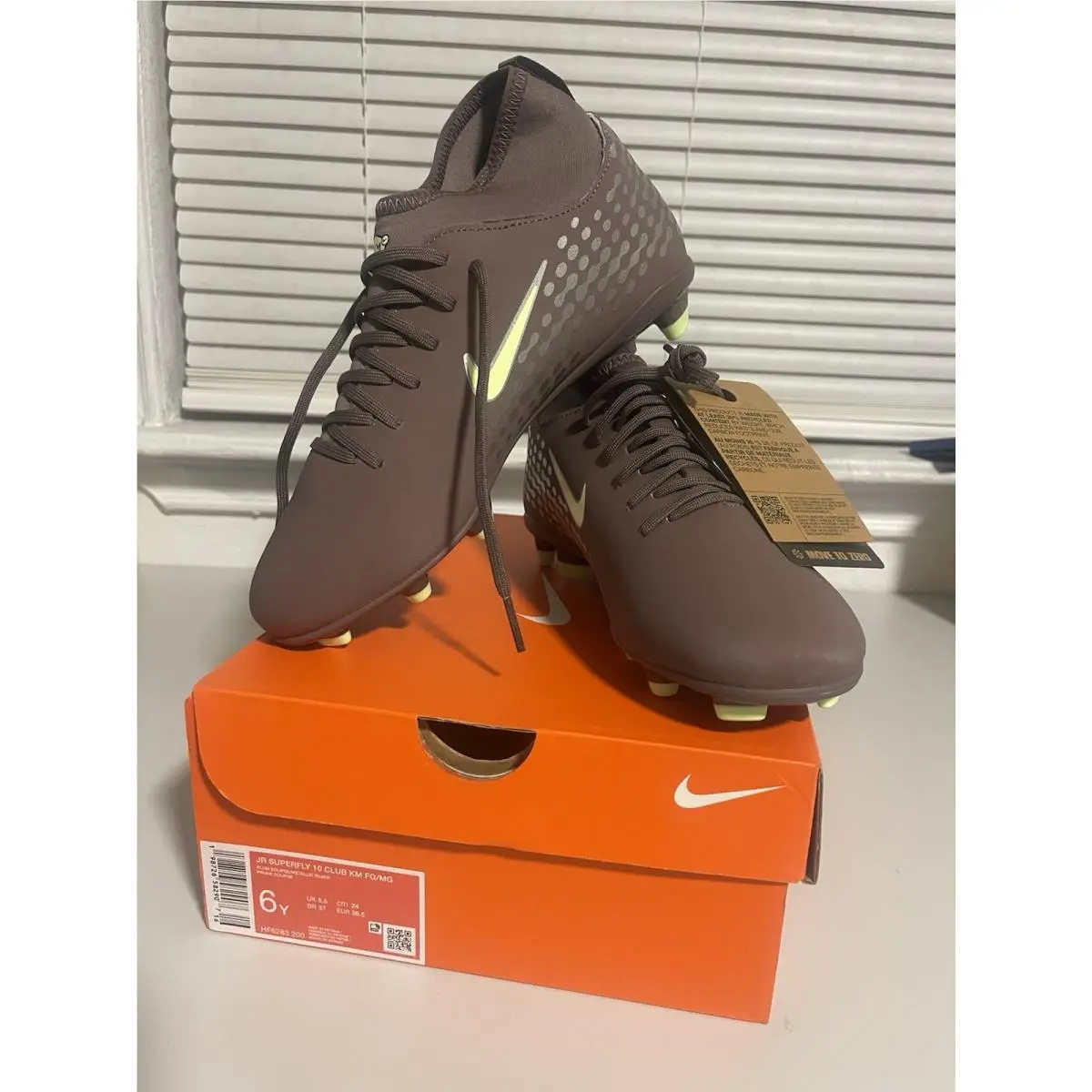 Kidss Nike Mercurial Superfly Kids` Soccer Shoes Size 6Y