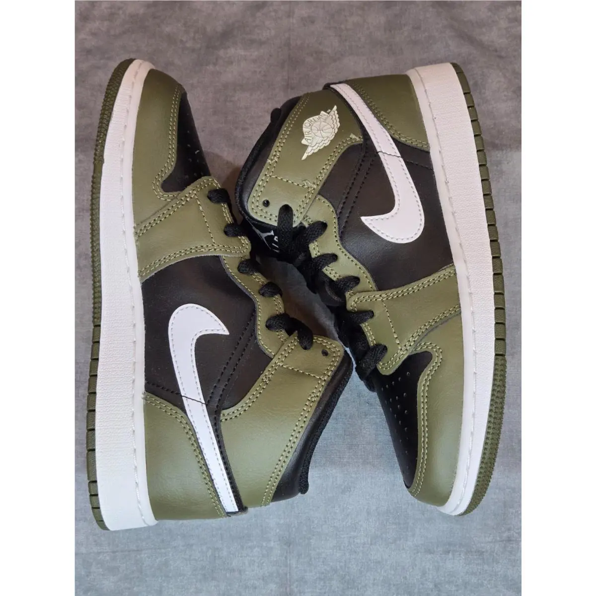 Nike shoes - Nike Air Jordan 1 - Air - DQ8423-092 - Green 3