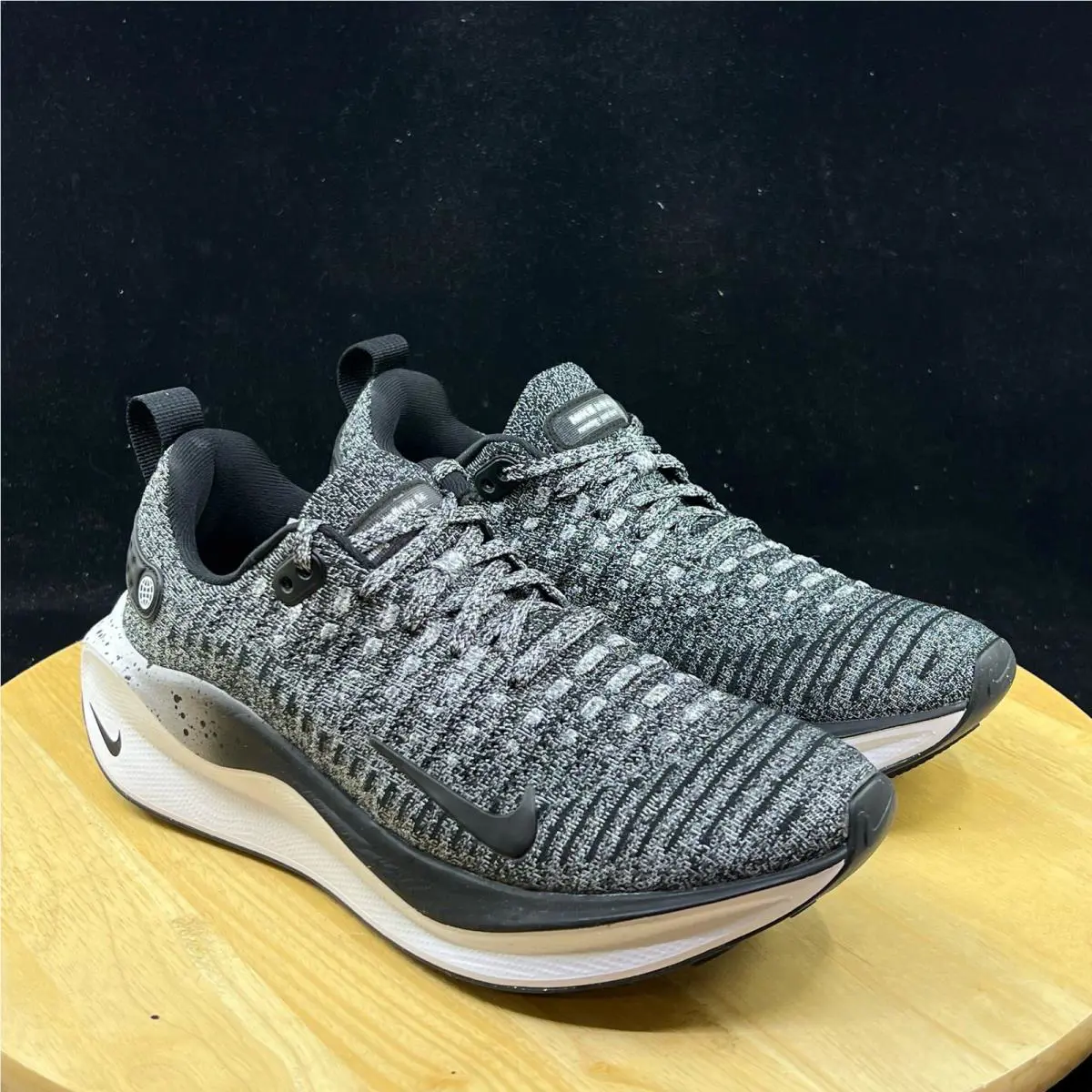 Nike shoes - Black 2