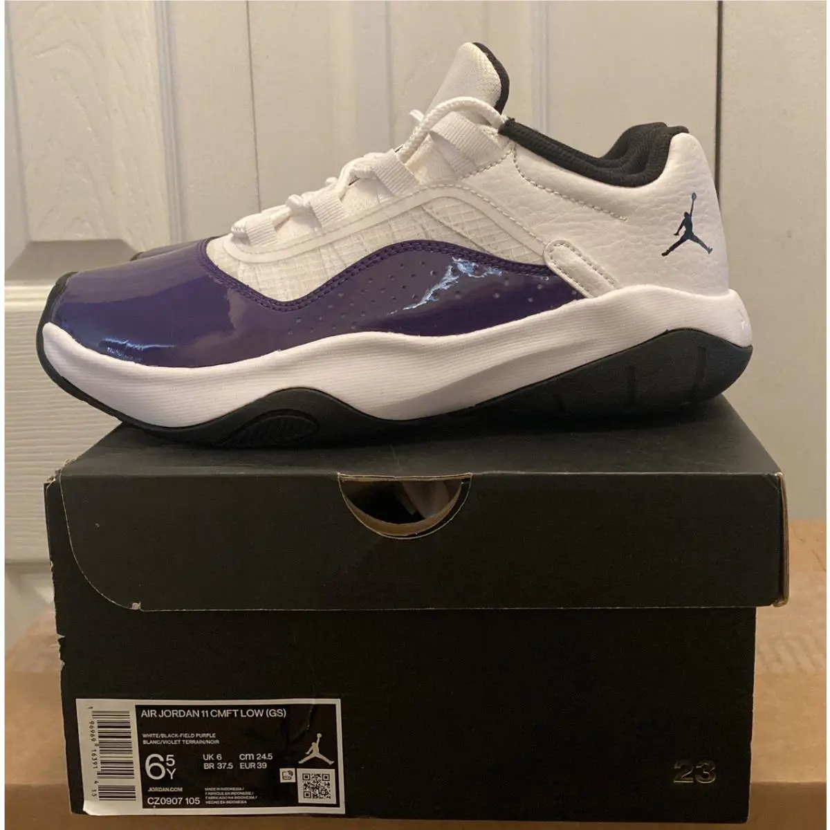 Nike Jordan 11 Cmft Low GS White/black/purple. CZ0907-105 Junior Size-6.5 New