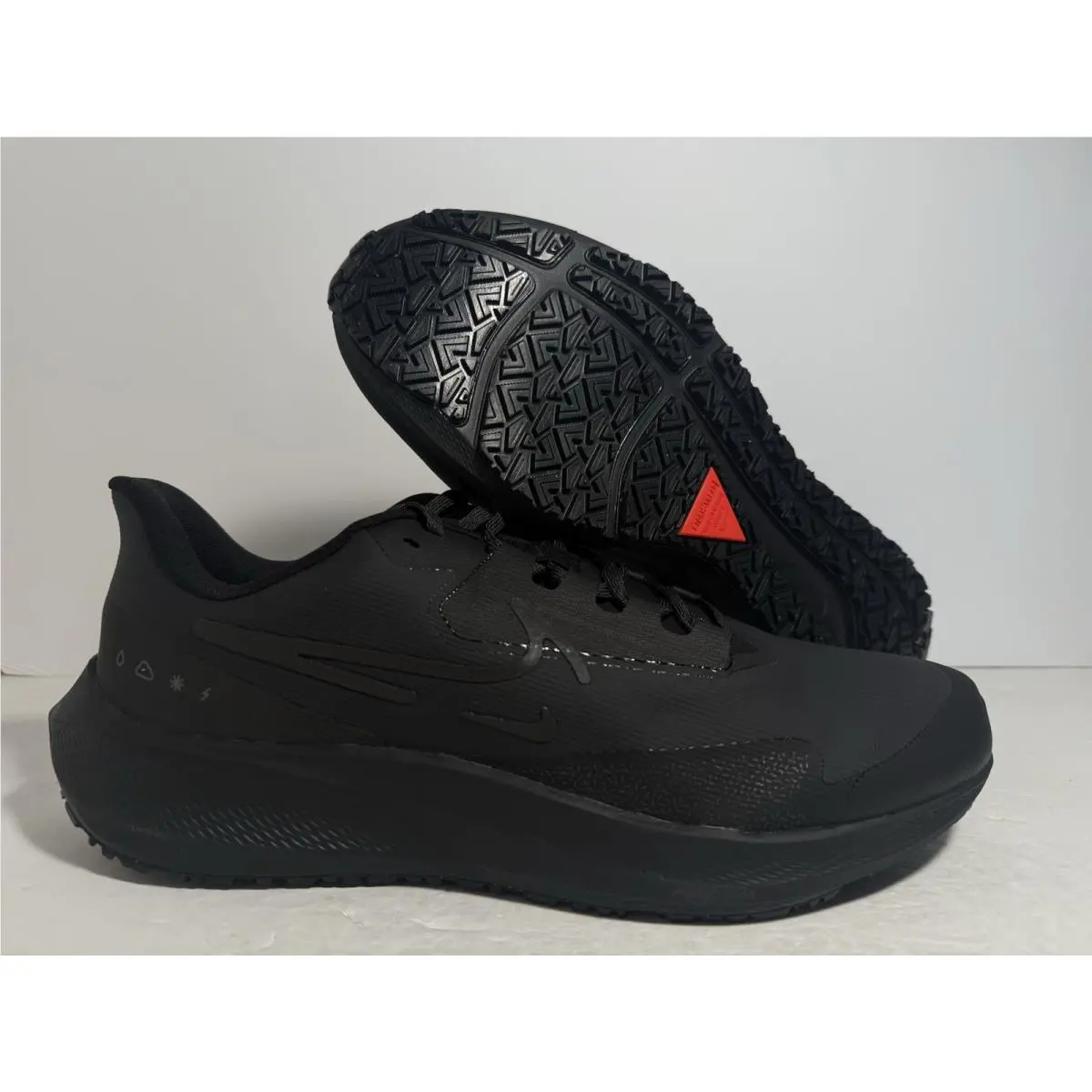 Nike Air Zoom Pegasus 39 Shield Men`s Size 13 Black Athletic Shoes DO7625 001