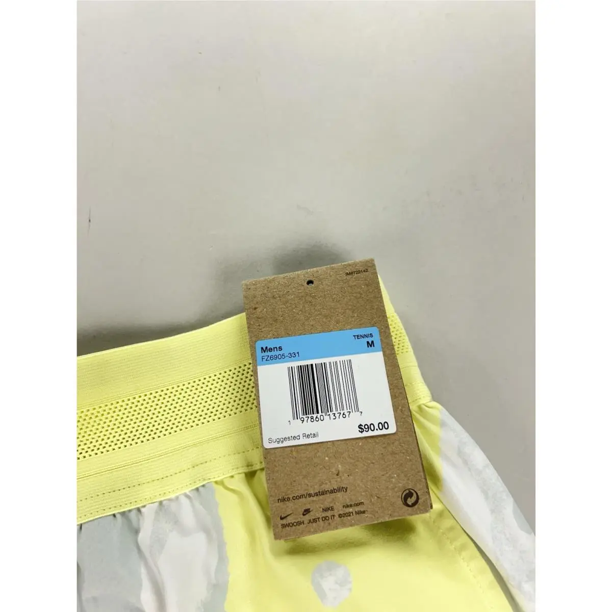 Nike clothing - FZ6905-331 - FZ6905-331 - Yellow (UPC: 197860137677) 4