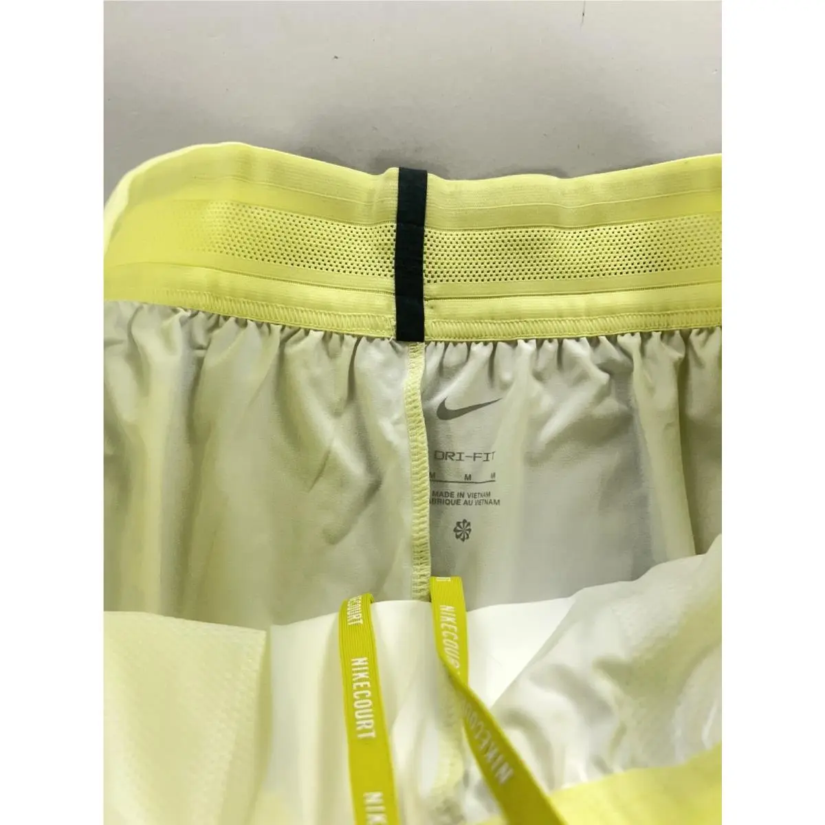 Nike clothing - FZ6905-331 - FZ6905-331 - Yellow (UPC: 197860137677) 5
