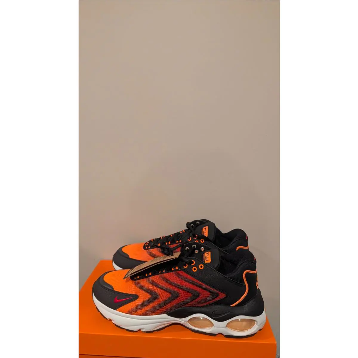Nike Men`s Air Max TW SE Shoes Size 12