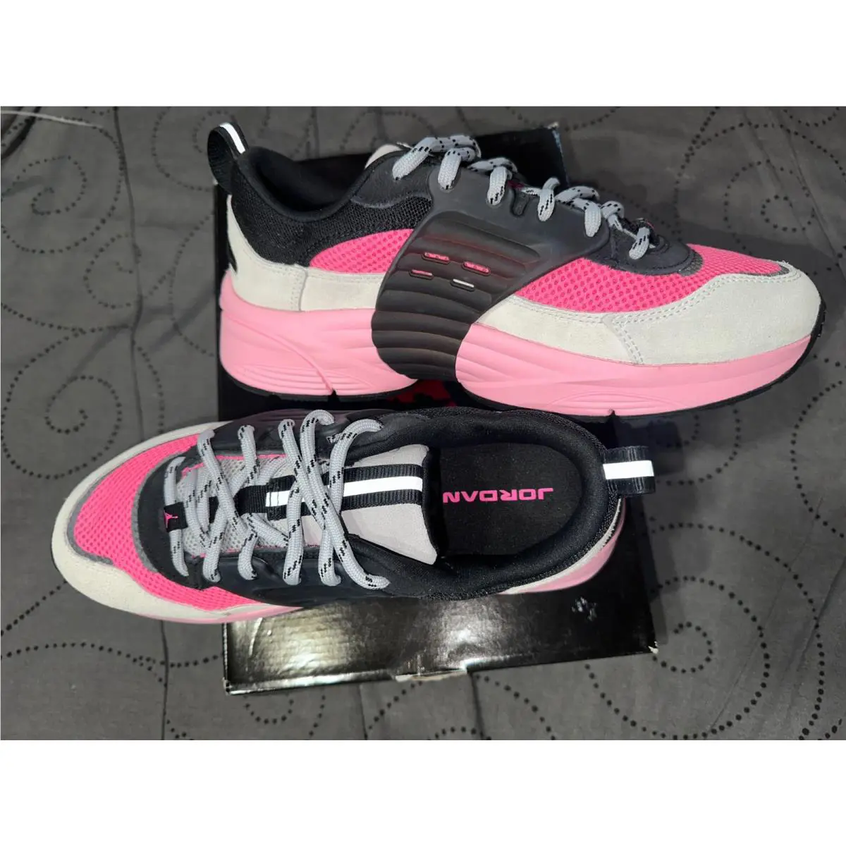 Nike shoes - Jordan Trunner - Trunner - WOLF GRAY + PINK BLAST + BLACK 1