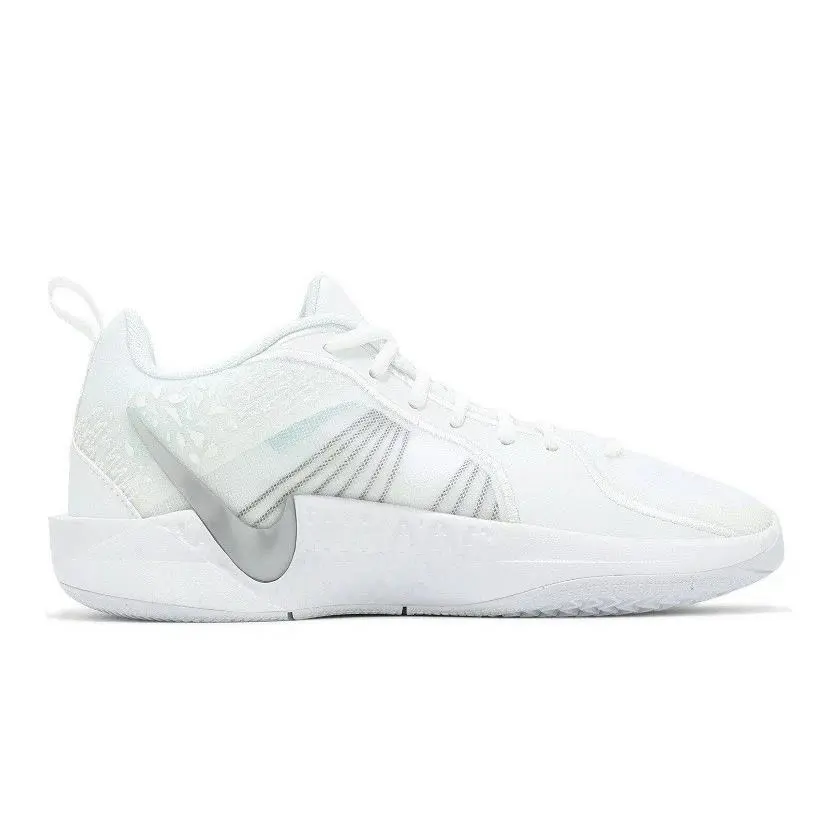 Nike Sabrina 2 GS Big Kids Size 5Y White Basketball Shoes FQ7376-100 - White