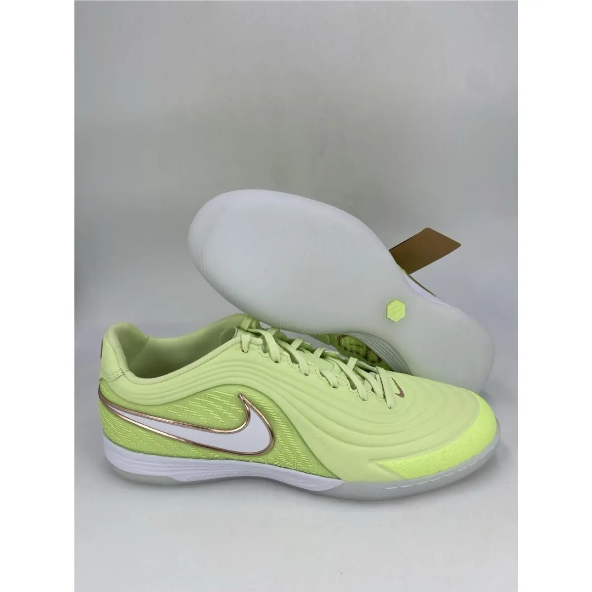 Nike Tiempo Reactgato IC LE LT Liquid Lime White IQ8296 310 Men`s Size 11.5