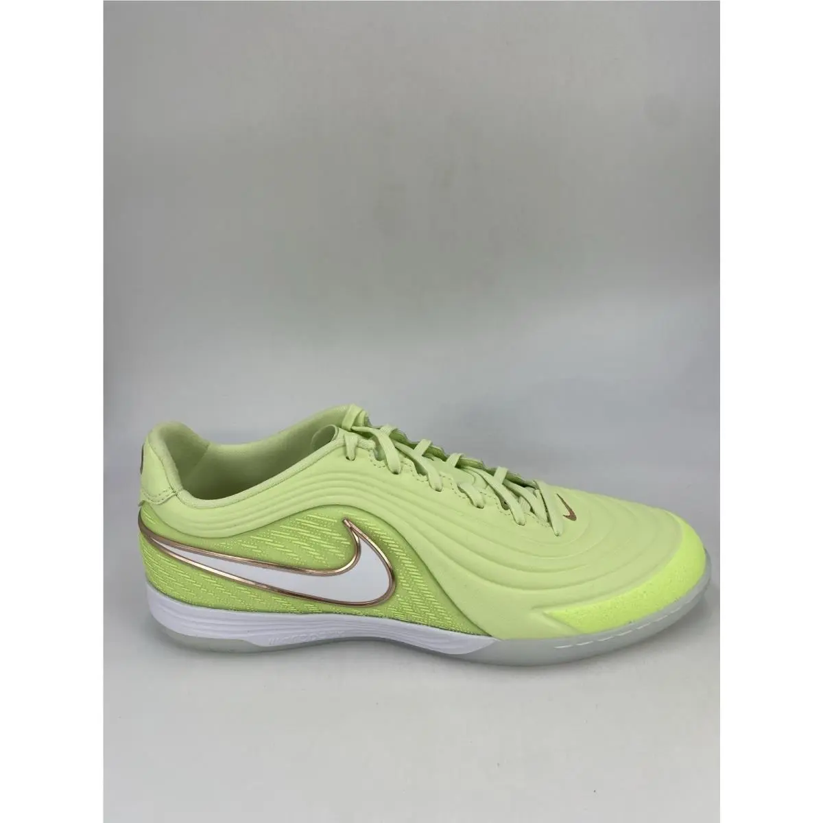 Nike shoes - Nike LT - IQ8296 310 - LT Liquid Lime-White (UPC: 198730741246) 0