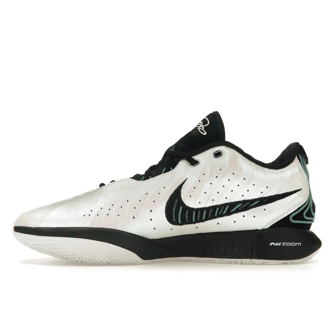 Nike shoes - Multicolor 1