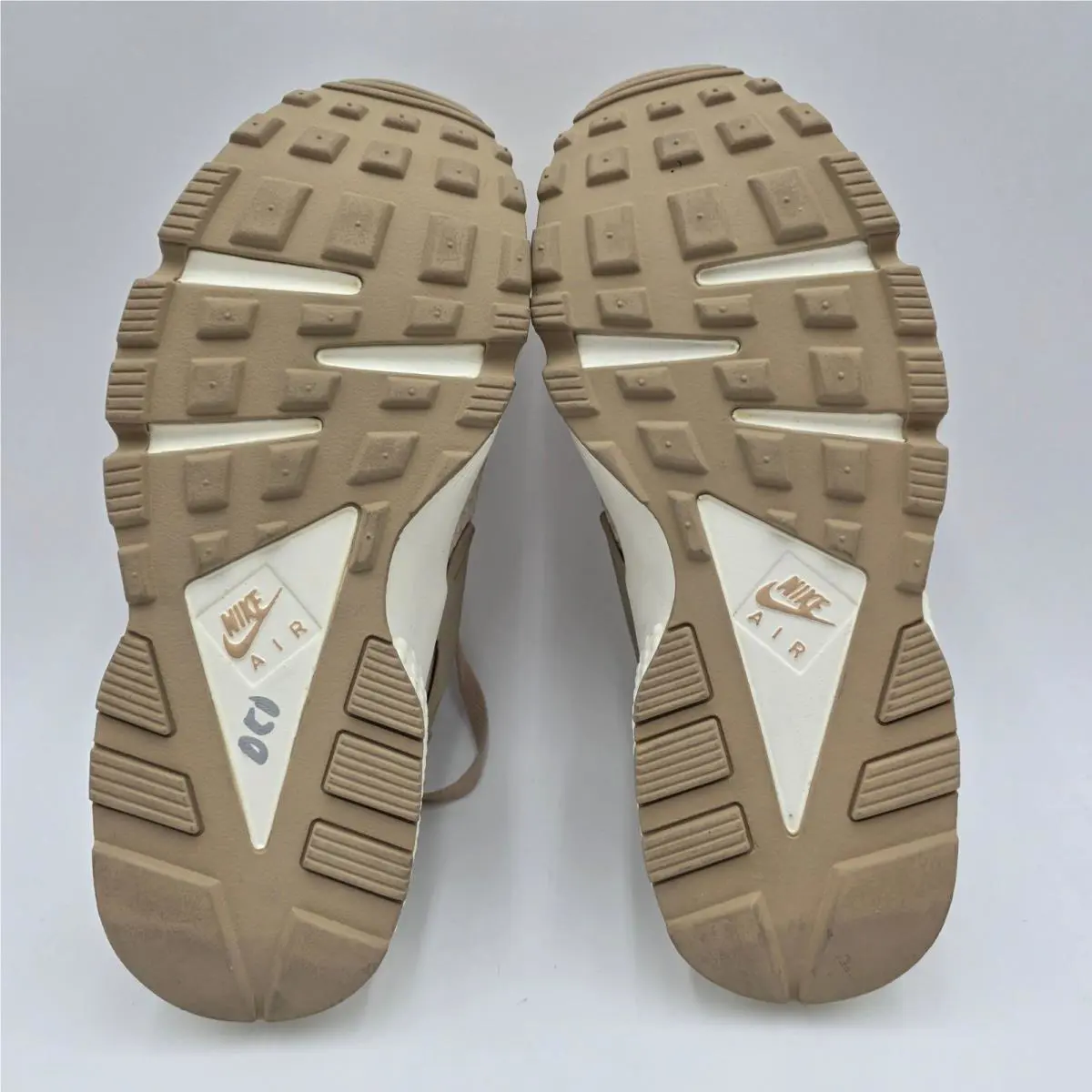 Nike shoes - Nike Air Huarache Run - Air Huarache Run - Beige 8