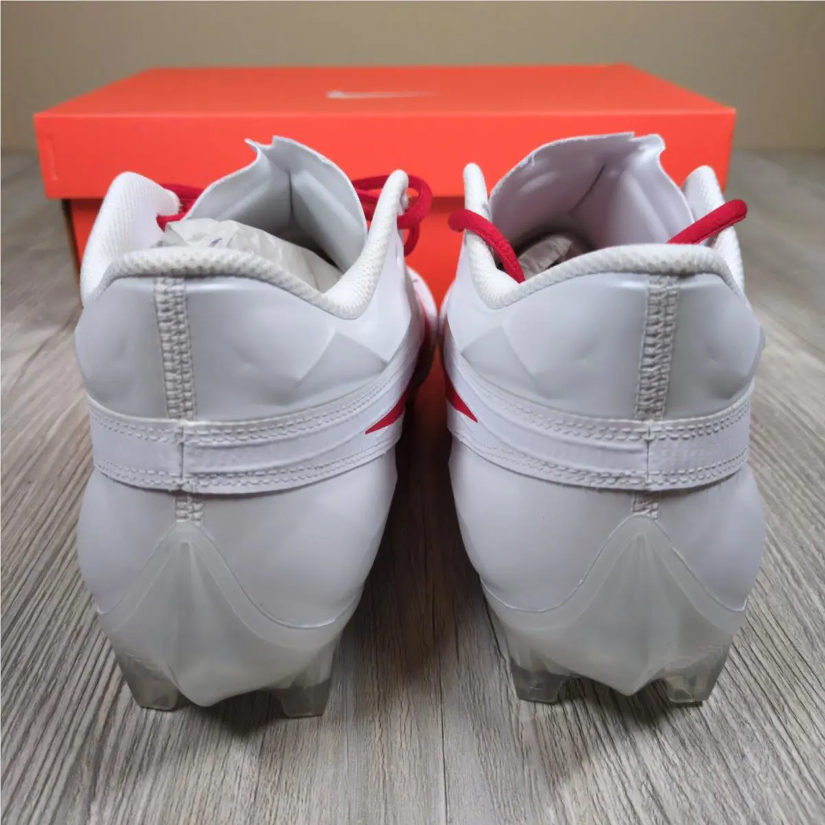 Nike shoes - White 2