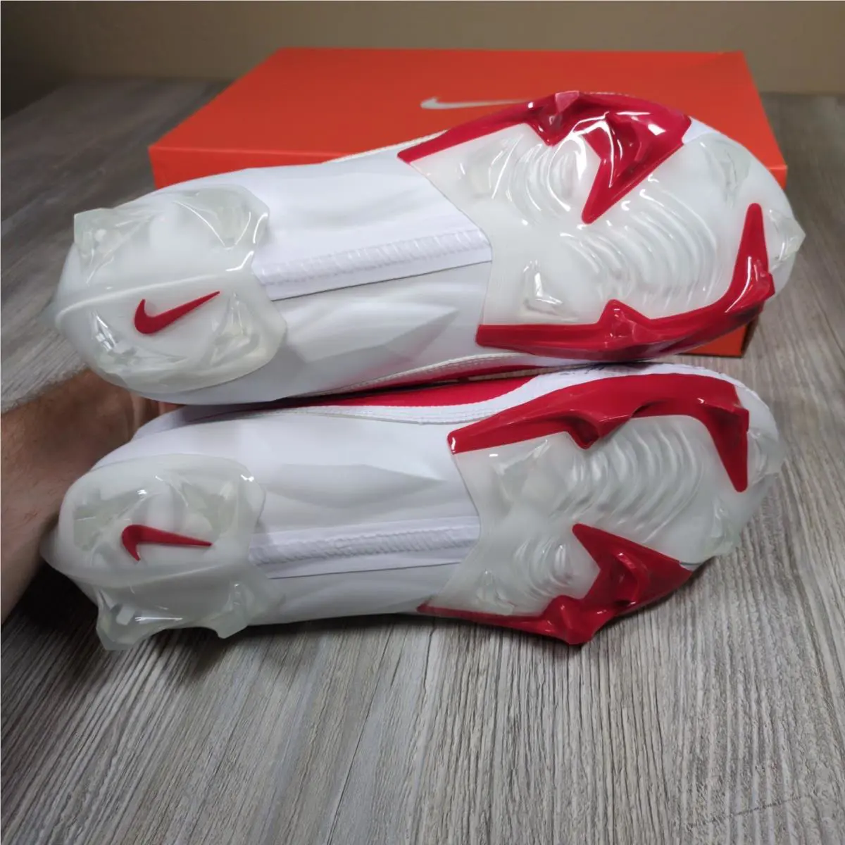 Nike shoes - White 4