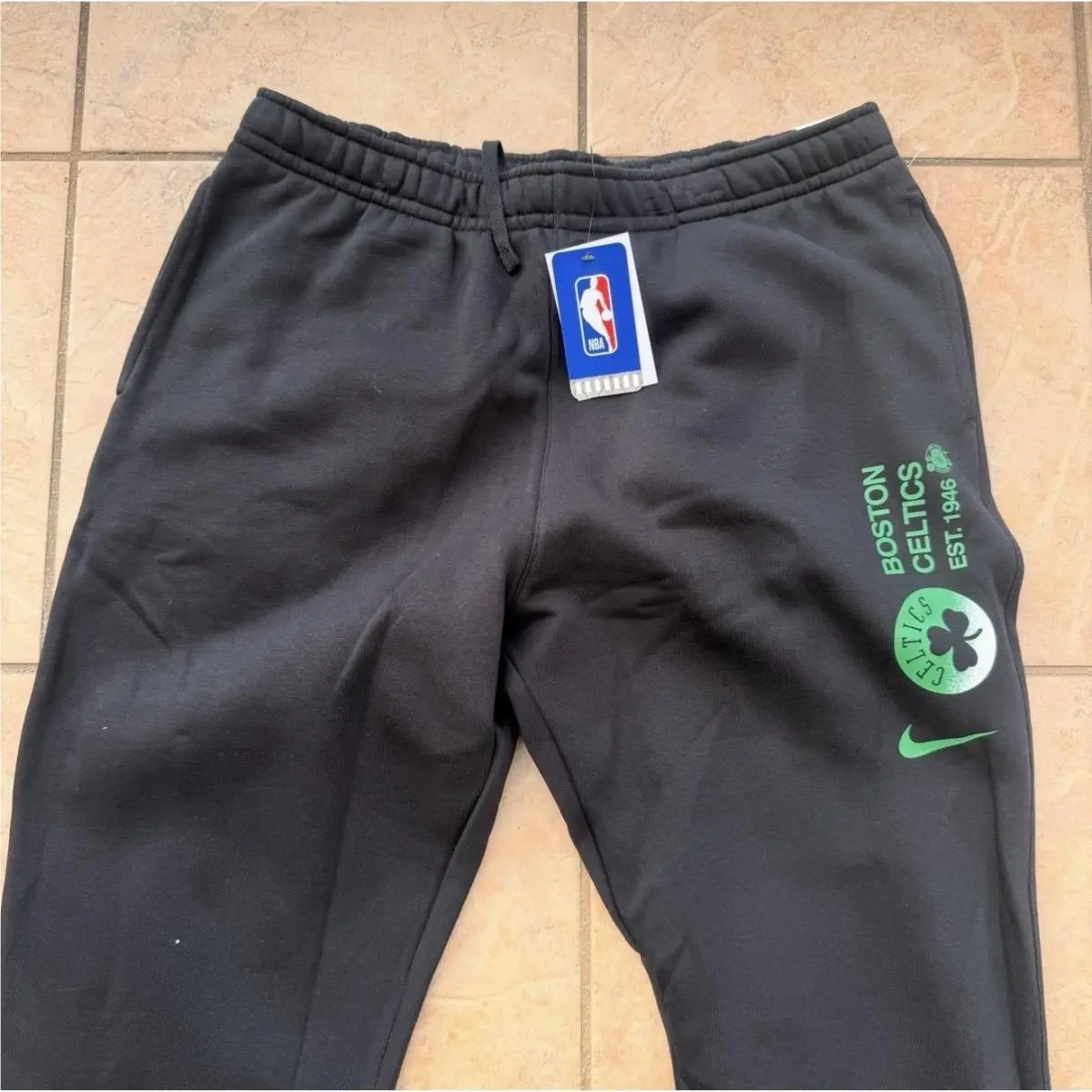 Nike clothing - Tech Fleece - Tech Fleece - FV3370-010 - Green, Manufacturer: Black/Clover Green/White (UPC: 197596630886) 0