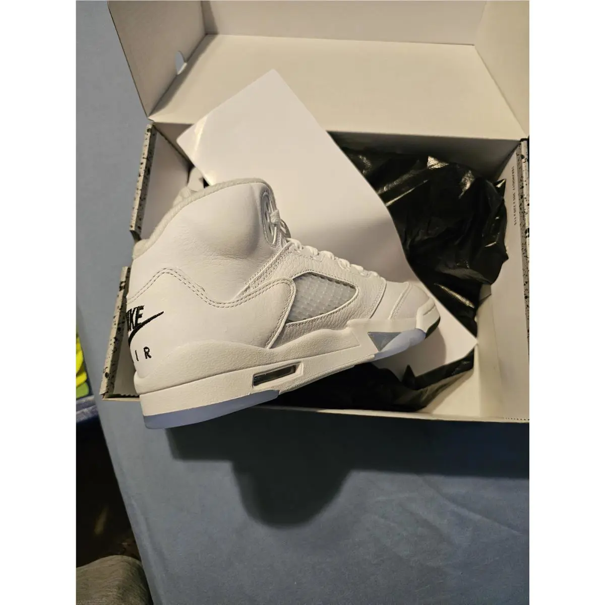 Nike shoes - Jordan OG - White 2