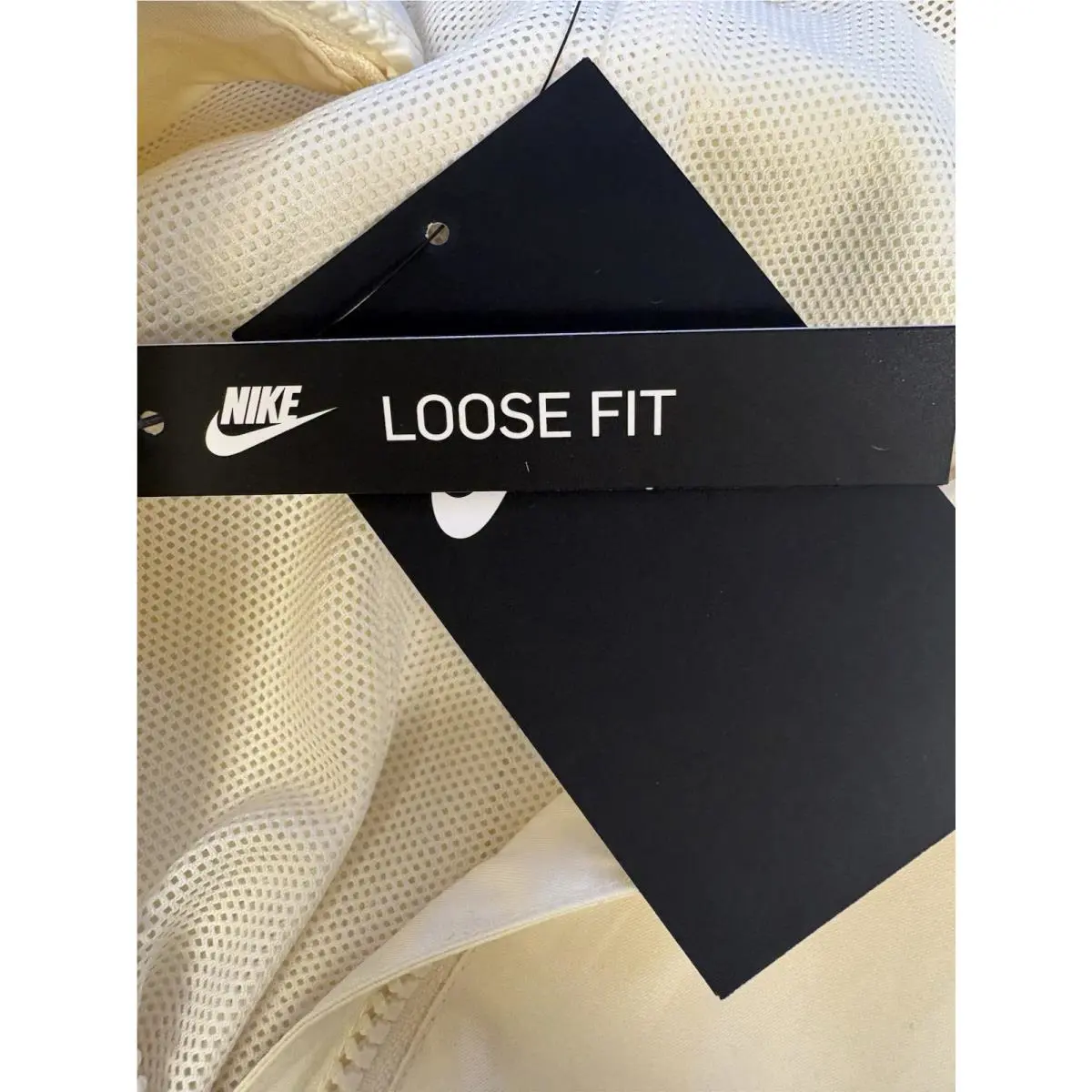 Nike clothing - Butter Yellow 8