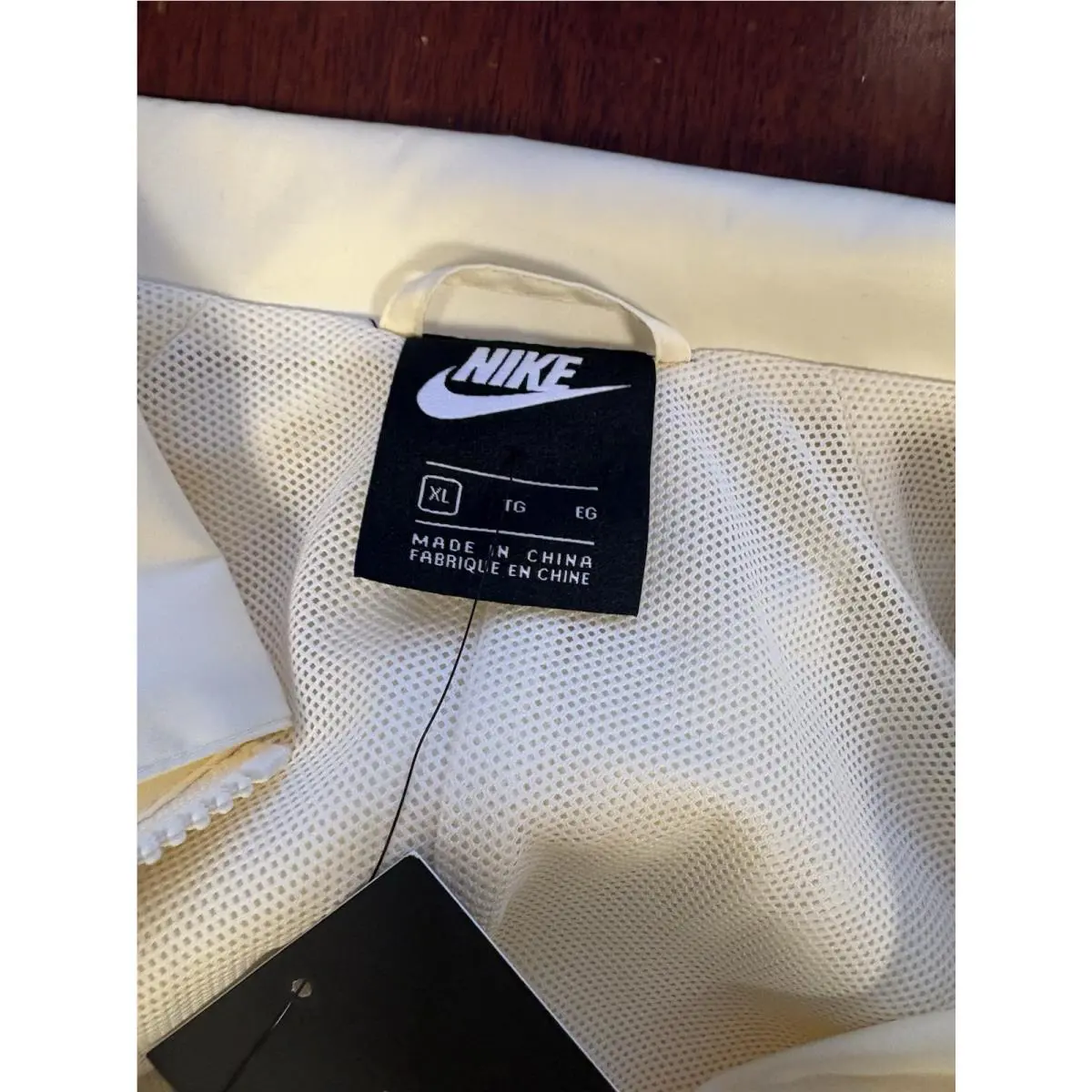 Nike clothing - Butter Yellow 10