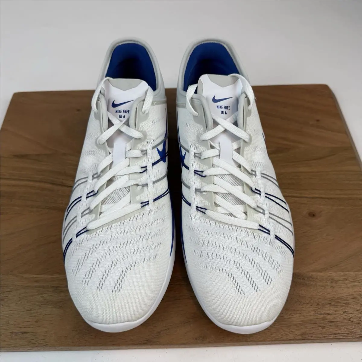 Nike shoes - White 4