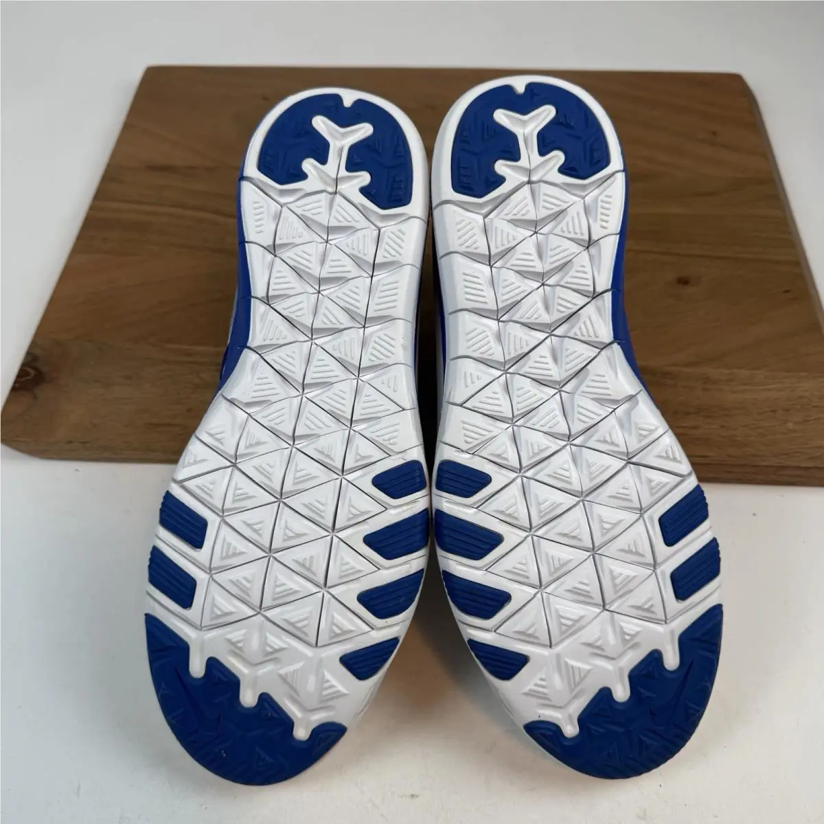 Nike shoes - White 5