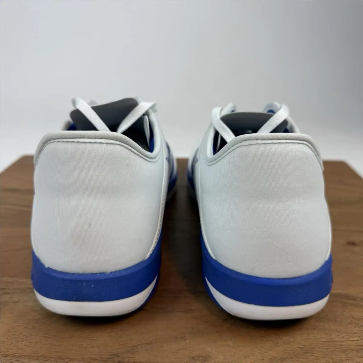 Nike shoes - White 2