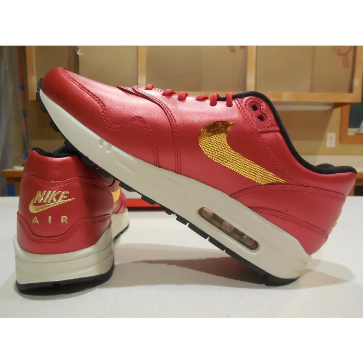 Nike shoes - Red 5