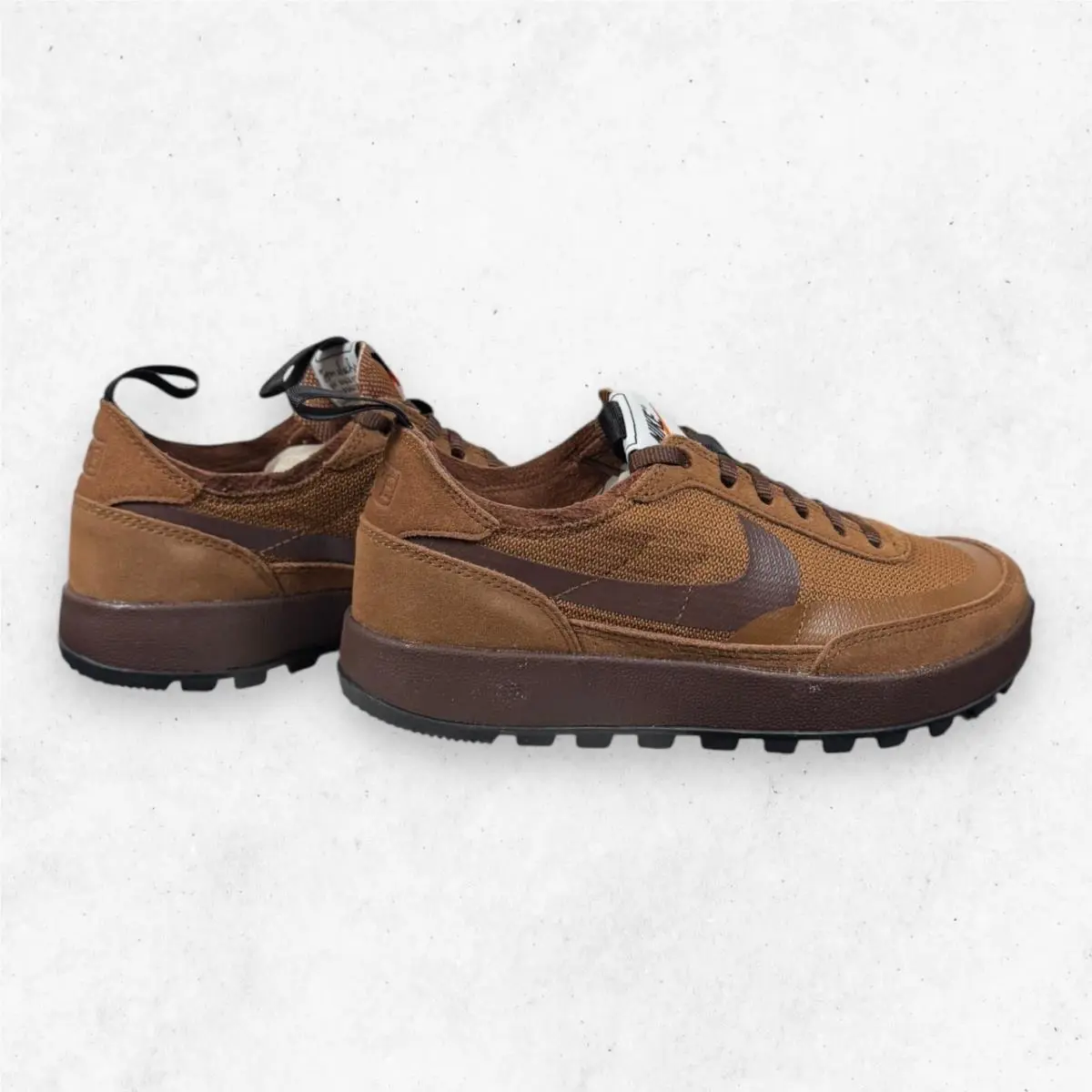 Nike shoes - Brown 4