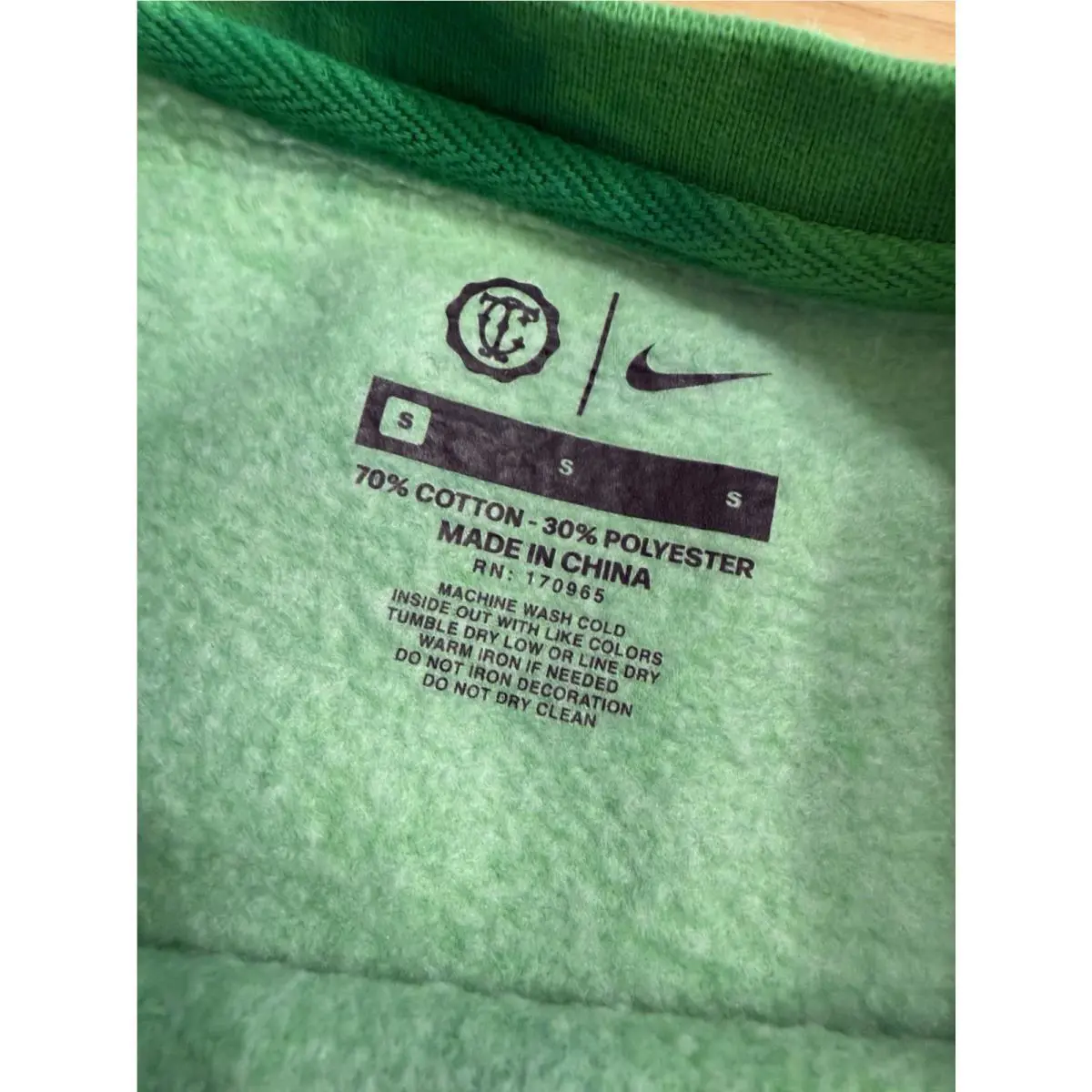Nike clothing - Green 3