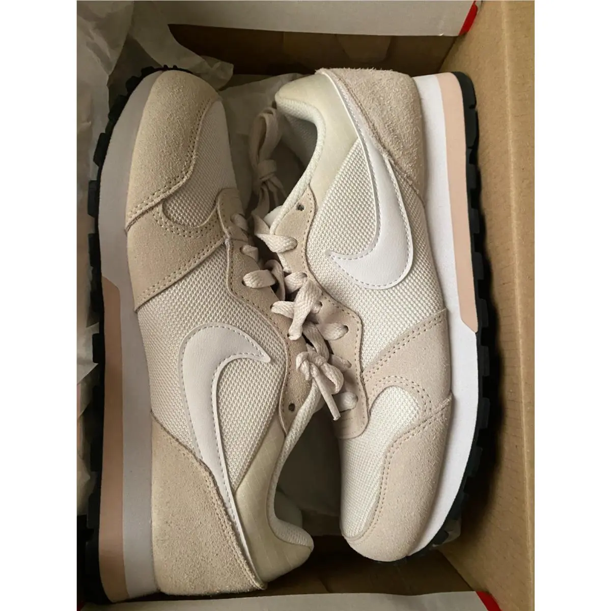 Nike shoes - Nike MD Runner - Runner - 749869-011 - Beige 2