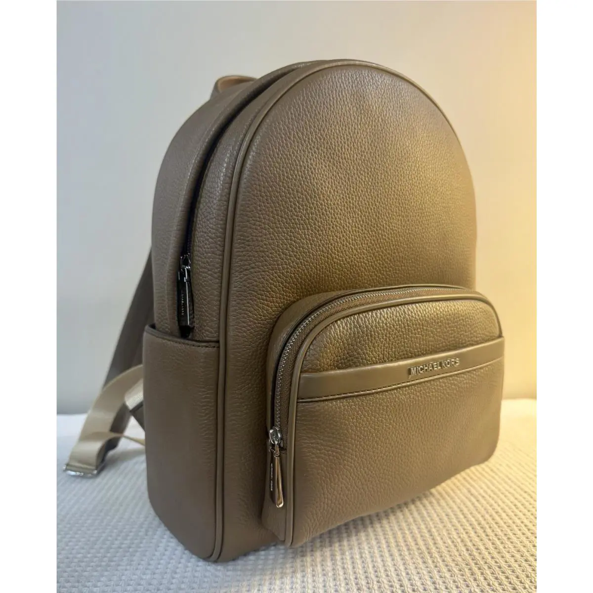 Michael Kors Bex Backpack Medium In Driftwood. Leather